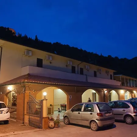 Magrini Della 2* Genga (Ancona)